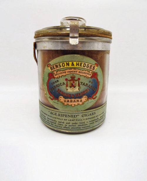 Classic and clear: Glass jars