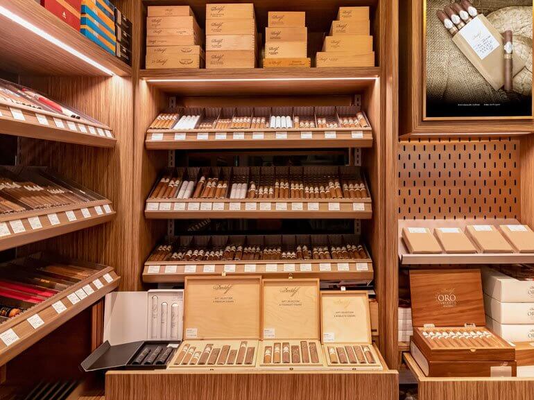 Davidoff-Landmark-Flaagship-store-3
