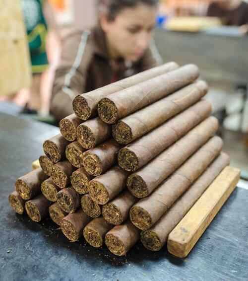 Leaf by Oscar Cigars