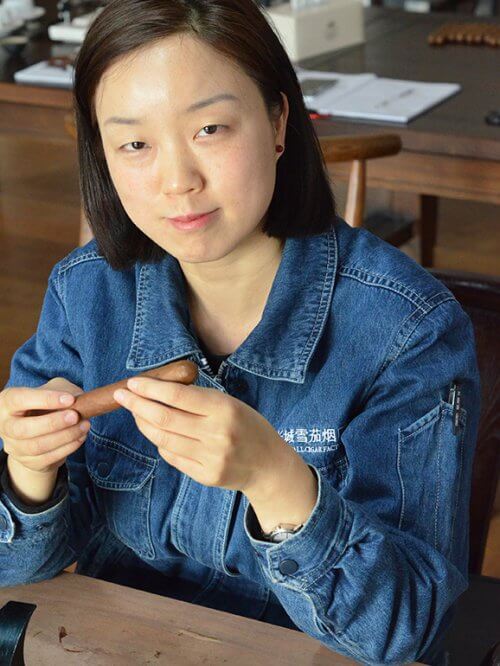 Li Qiu Yue Great Wall Cigars