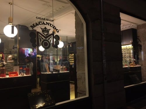 Cigar Shop Macanudo