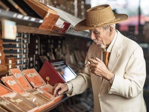avo uvezian picks cigar avo cigar store open cigar boxes shelf