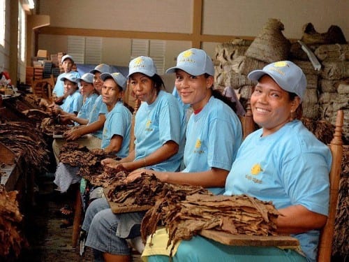 bienvenida ovalles factory workers feminine touch group portrait