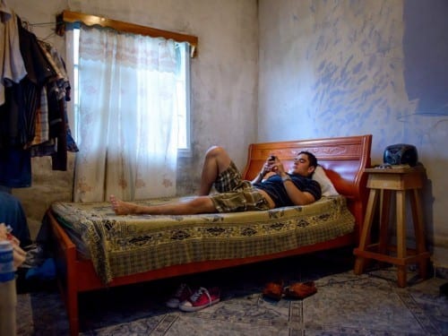 emmanuel martinez relaxing at home panama caribbean cigar factory