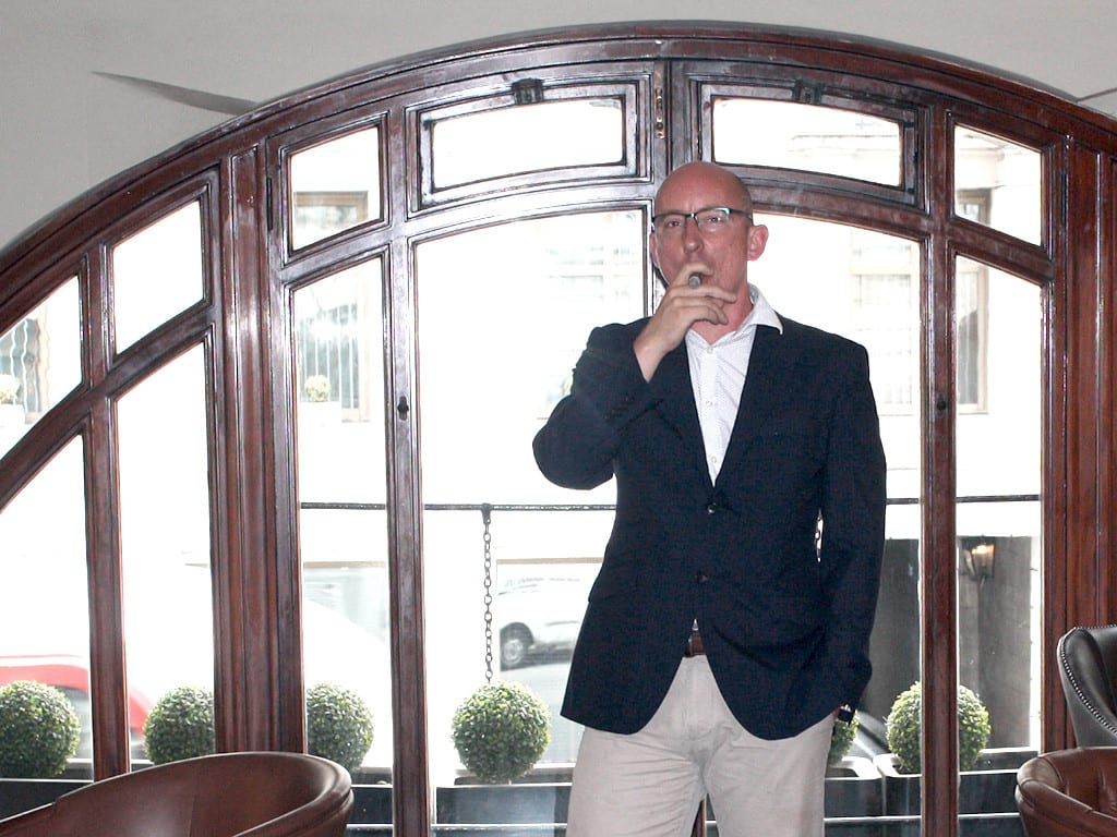 jj fox rob fox smoking lounge london
