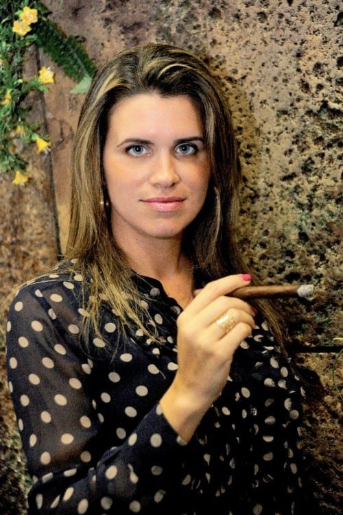 monika kelner tabadom tobacco leaf sorting portrait cigar