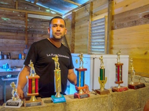 torcedor rafael barrera la flor domenicana baseball trophies one day